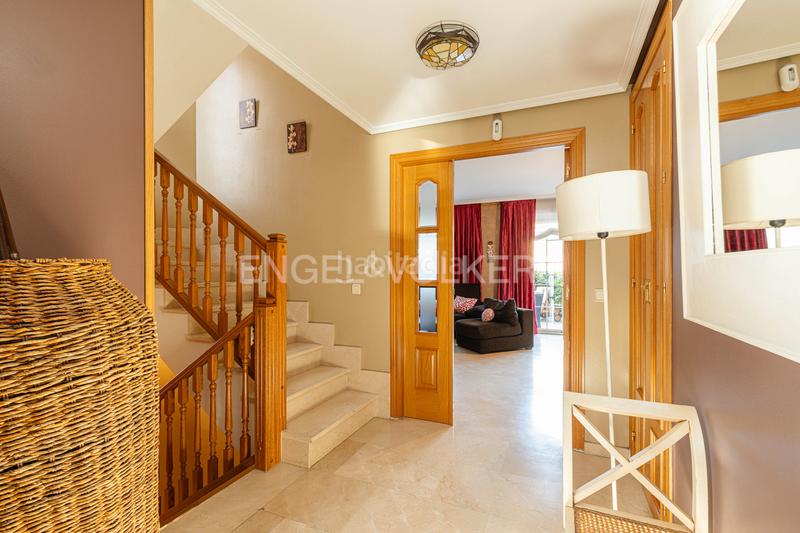 Foto 16e67cab-59b9-4408-8593-b78bda415635. Haus mit heizung parking pool in Viñas Viejas Boadilla del Monte