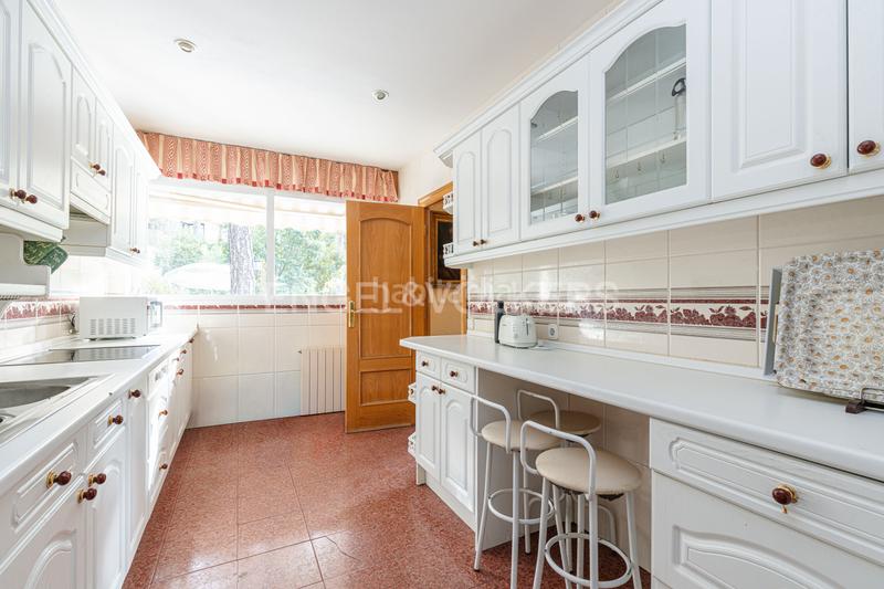 Foto 0e84286f-e06c-40ce-ae84-3ad58f640725. Casa amb calefacció a Abantos-Carmelitas San Lorenzo de El Escorial