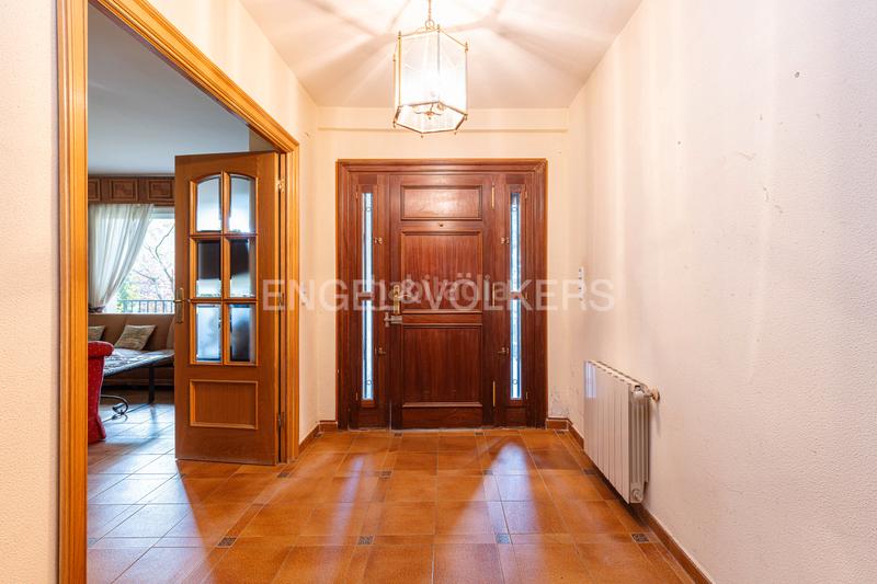 Foto 1d3b6c4b-251d-445e-8563-87606dab823f. Casa amb calefacció a Abantos-Carmelitas San Lorenzo de El Escorial