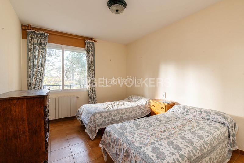 Foto 29eaa54b-40fa-4fb4-bab2-7729d1d9b7b7. Casa amb calefacció a Abantos-Carmelitas San Lorenzo de El Escorial