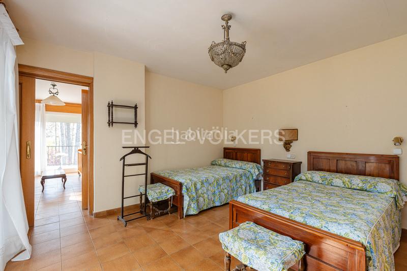 Foto 30d1a292-8747-4e7a-88a0-6f445e3a3e44. Casa amb calefacció a Abantos-Carmelitas San Lorenzo de El Escorial