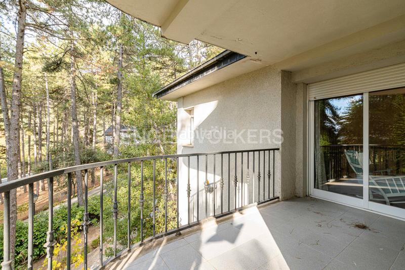 Foto 9664547f-3e87-4d9d-b8cd-4cccacf05d1c. Casa amb calefacció a Abantos-Carmelitas San Lorenzo de El Escorial