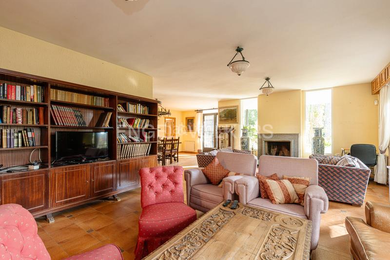 Foto 9e6eef27-61e5-4b93-92fe-af4cfcf4fa4a. Casa amb calefacció a Abantos-Carmelitas San Lorenzo de El Escorial