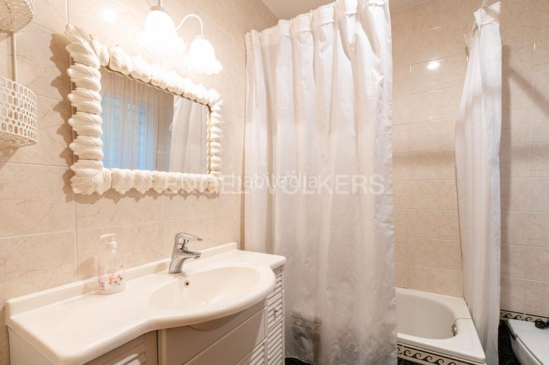 Foto fd1e7ff5-3ee7-4f37-9021-705a4dc1594a. Casa amb calefacció a Abantos-Carmelitas San Lorenzo de El Escorial