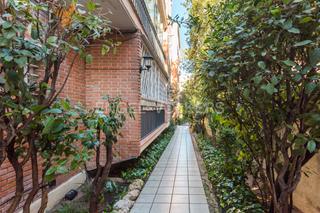 Apartament a Atalaya. Piso reformado con encanto en arturo soria atalaya