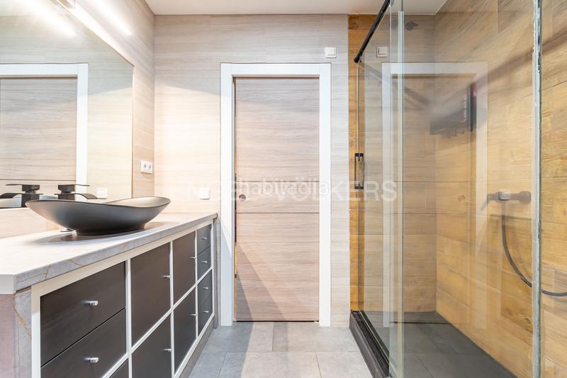 Foto 61a30cd3-693b-4bb1-9829-93dc72be8934. Location duplex avec chauffage dans Fuente del Berro Madrid