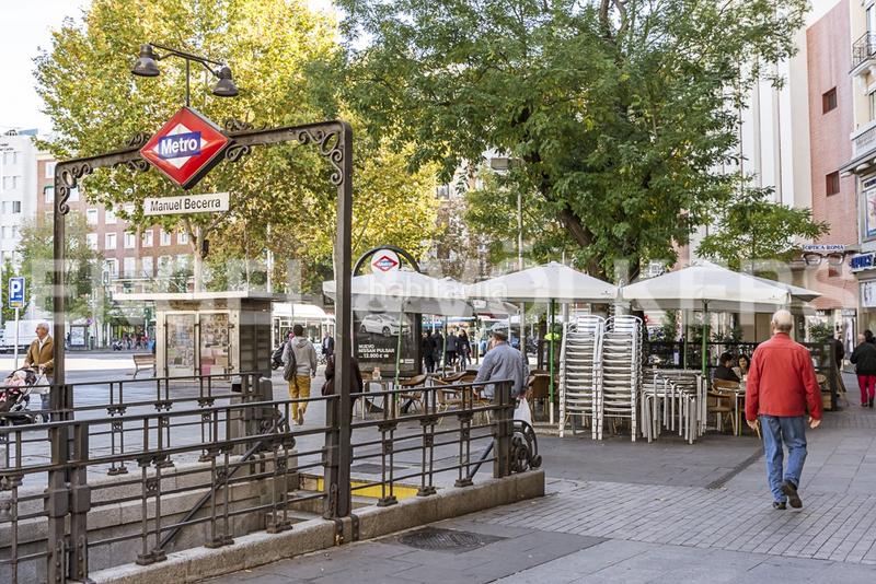 Foto 54c40380-c39f-402b-80cb-0c9126e8e55c. Miete zweistöckige wohnung mit heizung in Fuente del Berro Madrid