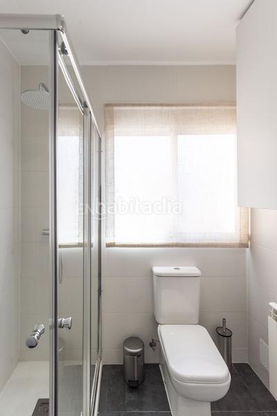 Foto 73d6a429-3cd6-4628-81f4-163fa2b21dcd. Location attique avec chauffage dans Hispanoamérica-Bernabéu Madrid