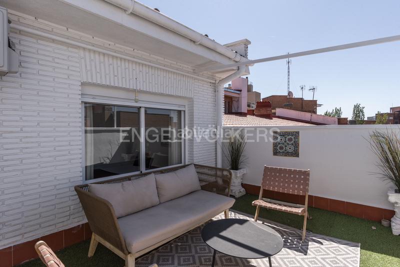 Foto 88944f62-06c7-49aa-8b58-c1f21c27856d. Location attique avec chauffage dans Hispanoamérica-Bernabéu Madrid