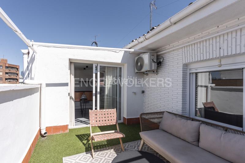 Foto 4a1d723a-0415-4686-a4e3-fa7166056734. Miete dachwohnung mit heizung in Hispanoamérica-Bernabéu Madrid