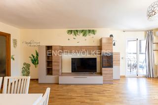 Apartament  Pedro rico. Fabuloso piso con terraza, piscina, gimnasio y garaje en la paz.