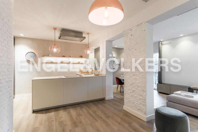 Foto 1c1cc944-7a65-44a8-841c-c5c2986ae953. Lloguer apartament amb calefacció a Ríos Rosas-Nuevos Ministerios Madrid