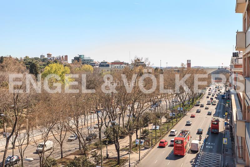 Foto 631e2b40-45c9-49d5-88e6-639a2d7e2b17. Rent apartment with heating in Jerónimos Madrid