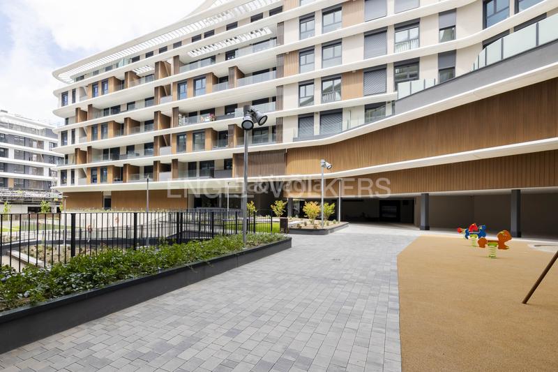 Foto f8f56c7c-2ade-4131-ab5b-c64e8da19c9e. Affitto piccolo appartamento con riscaldamento parcheggio piscina in Madrid