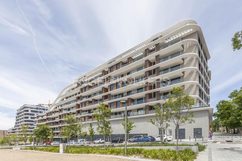 Foto 5303ed42-2c44-4930-8998-80db9d597c19. Location appartement avec chauffage parking piscine dans Madrid