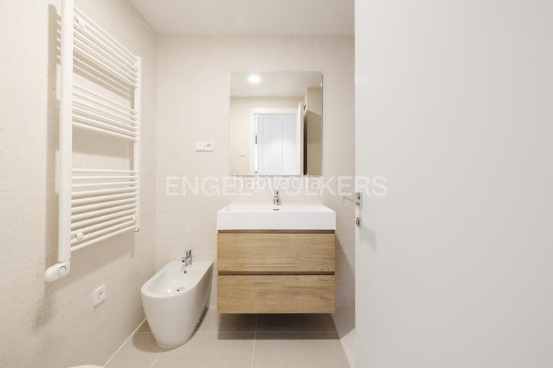 Foto 8d76a20b-4c32-4031-9ab5-acf8e162efe4. Location appartement avec chauffage parking piscine dans Madrid