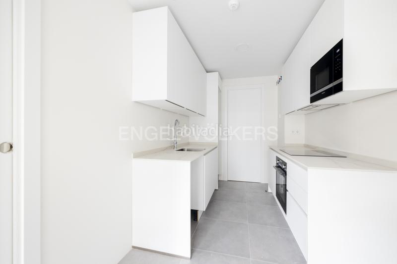 Foto b5fd373e-8fb5-471c-b52d-5930e232cb86. Location appartement avec chauffage parking piscine dans Madrid