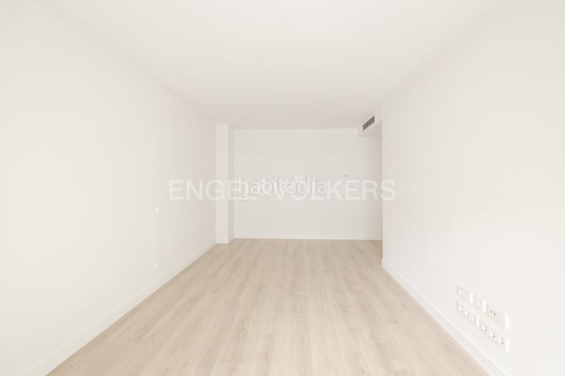 Foto fd2940e8-3c03-4995-8e3b-eee15dee1d4e. Location appartement avec chauffage parking piscine dans Madrid