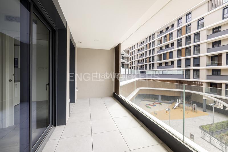 Foto 1c31fa85-8177-47a1-9c92-c38bdfe90f41. Miete appartement mit heizung parking pool in Imperial Madrid