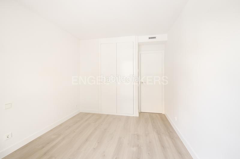 Foto d12eabbd-dc4f-485d-850d-9f49b73f7620. Miete appartement mit heizung parking pool in Imperial Madrid