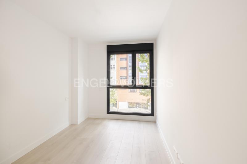 Foto f3a9266b-3e43-4a83-bc42-2ca1ec0cfb01. Rent apartment with heating parking pool in Imperial Madrid