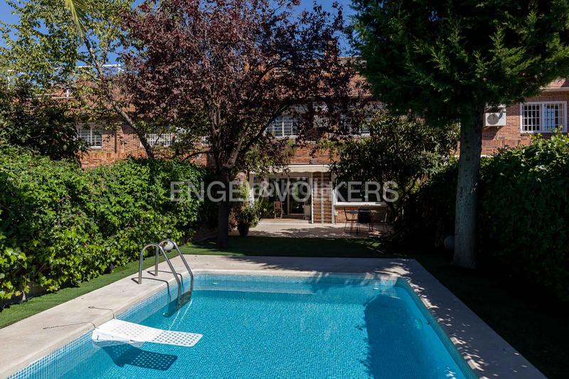 Foto 14bac080-189f-4730-8475-cb81649829ea. Lloguer casa amb calefacció aparcament piscina a Madrid