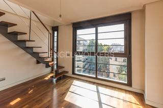 Apartament a Acacias. Atractivo duplex en paseo de las acacias