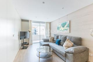 Lloguer Apartament a Recoletos. Luminoso piso reformado y amueblado con terraza orientación sur