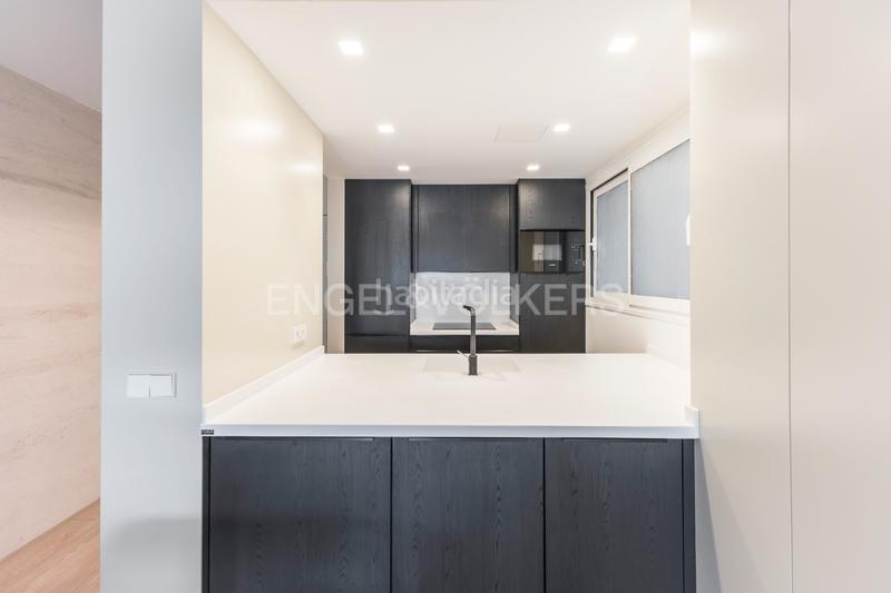 Foto 132840ed-2504-44c8-a4db-d19b3898eb81. Lloguer apartament amb calefacció aparcament a Recoletos Madrid