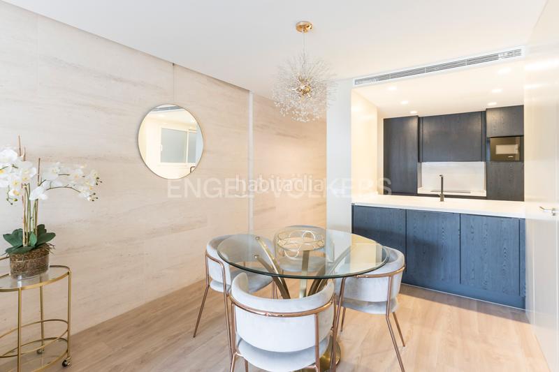 Foto 771a60ce-ca95-4d0b-9cfd-9f79cd73b404. Location appartement avec chauffage parking dans Recoletos Madrid