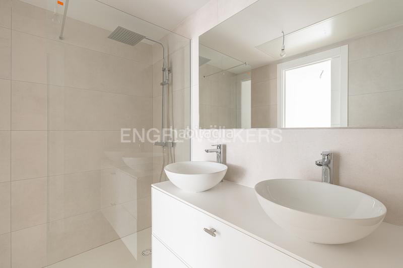 Foto 59c09829-bdf8-4077-a7b0-88185da4f493. Appartement mit heizung parking pool in urbanización La Moraleja La Moraleja