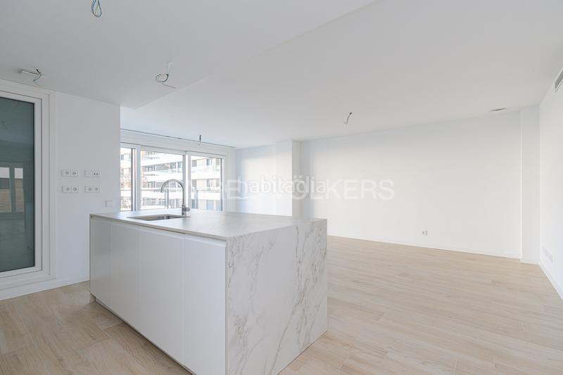 Foto 5fac28e0-83b2-4956-b707-a04721623c69. Appartement mit heizung parking pool in urbanización La Moraleja La Moraleja