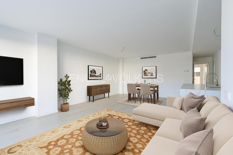 Foto 77fab457-2cbe-4c26-a570-cad93bbc01ec. Appartement mit heizung parking pool in urbanización La Moraleja La Moraleja