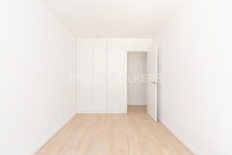 Foto 82931e1a-ccd3-47f2-ba37-9b2653d96db2. Appartement mit heizung parking pool in urbanización La Moraleja La Moraleja