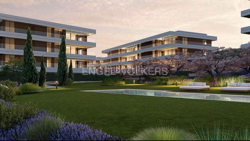 Foto 91d3e0a6-f43a-4cb8-84bd-7f06794045a7. Appartement mit heizung parking pool in urbanización La Moraleja La Moraleja