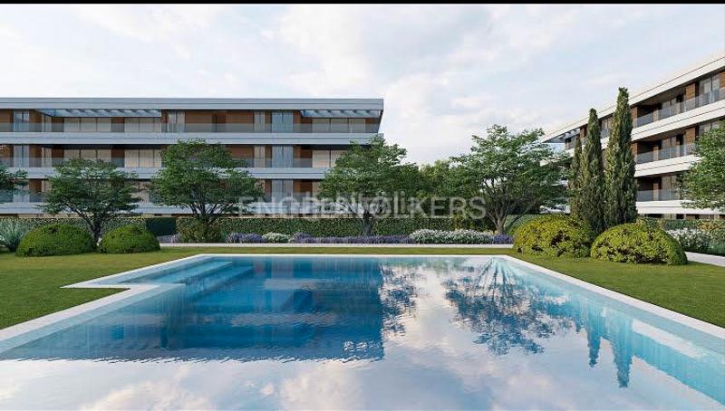 Foto a128d7bd-8215-40c0-8f56-2e81c2545954. Appartement mit heizung parking pool in urbanización La Moraleja La Moraleja