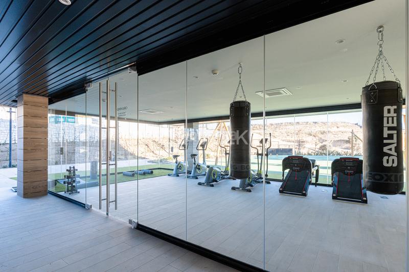 Foto b233f356-bf93-4376-b603-f9a7787cb4a2. Appartement mit heizung parking pool in urbanización La Moraleja La Moraleja