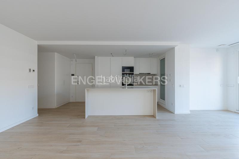 Foto c8d073b4-d5a3-4cc7-b923-7dd7ded00ad8. Appartement mit heizung parking pool in urbanización La Moraleja La Moraleja