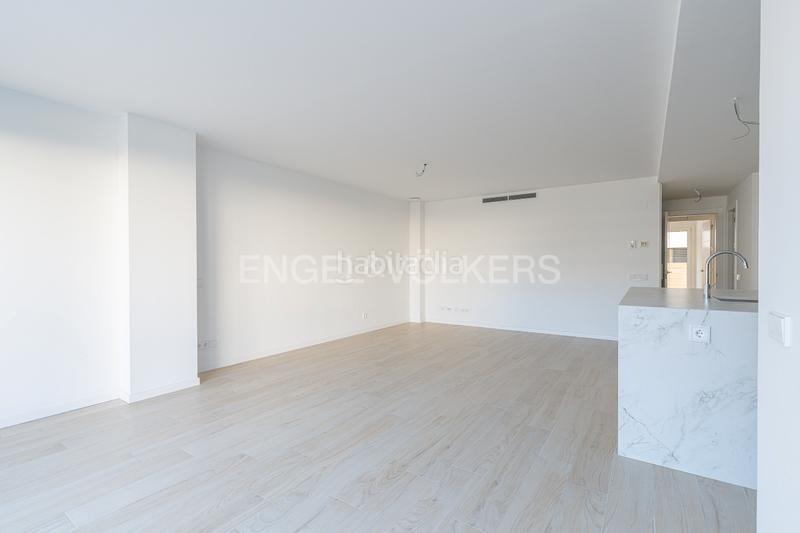 Foto ceace3c8-b49e-438c-bdb3-d9172d59797b. Appartement mit heizung parking pool in urbanización La Moraleja La Moraleja