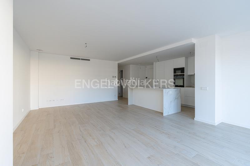 Foto fe8cd70c-fa6f-4659-b6c6-f527abe38f1b. Appartement mit heizung parking pool in urbanización La Moraleja La Moraleja