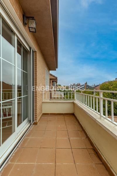 Foto 0cb64e63-6119-4c43-a306-6d75b0745926. Location maison avec chauffage parking piscine dans Loeches