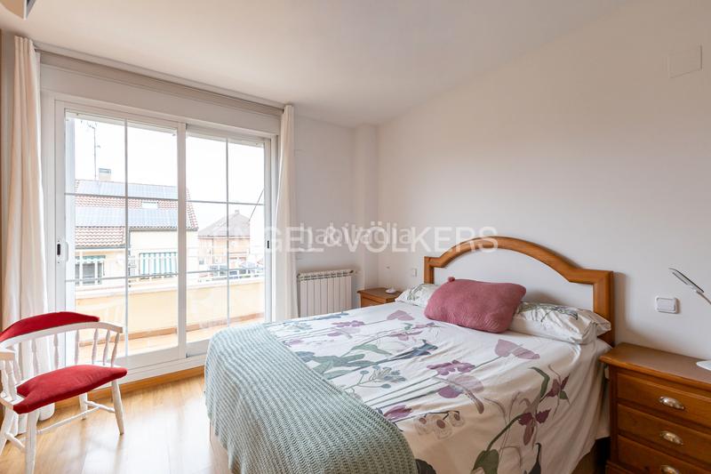 Foto 0db42ab2-0b5f-4fbe-908d-cd8fbdf15ce8. Location maison avec chauffage parking piscine dans Loeches