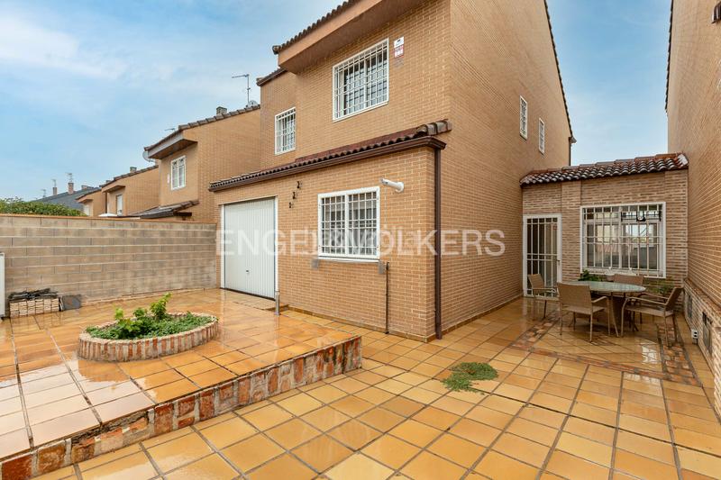 Foto 38b37d5e-48df-444a-a97e-438e7368f28a. Location maison avec chauffage parking piscine dans Loeches