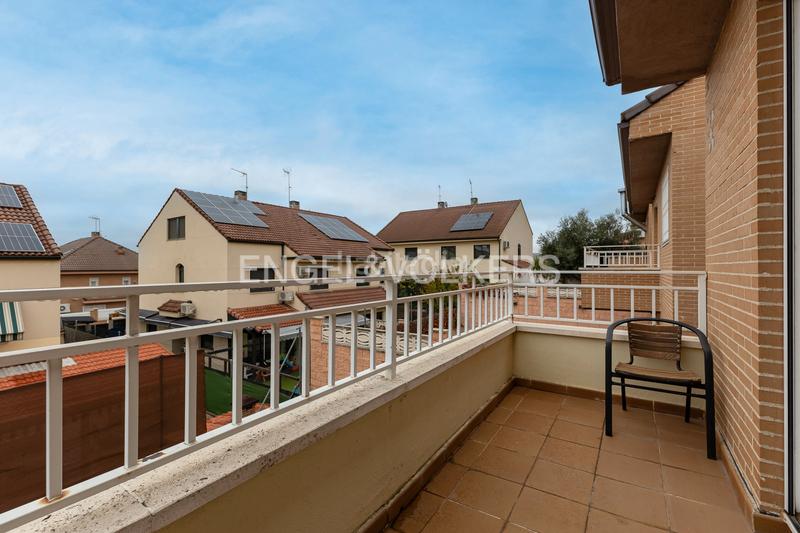 Foto 50e37f6b-cd23-4447-8a80-927a81430299. Location maison avec chauffage parking piscine dans Loeches