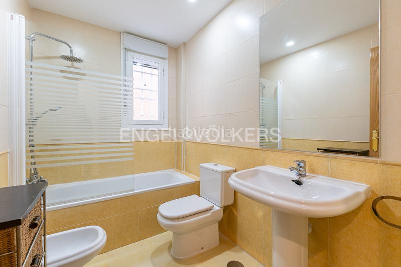 Foto 99401772-15ce-431c-a98c-0d89eb47f4c9. Location maison avec chauffage parking piscine dans Loeches