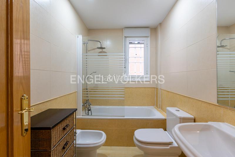 Foto e13cc52b-fbbe-4a17-b961-7da045c28286. Location maison avec chauffage parking piscine dans Loeches