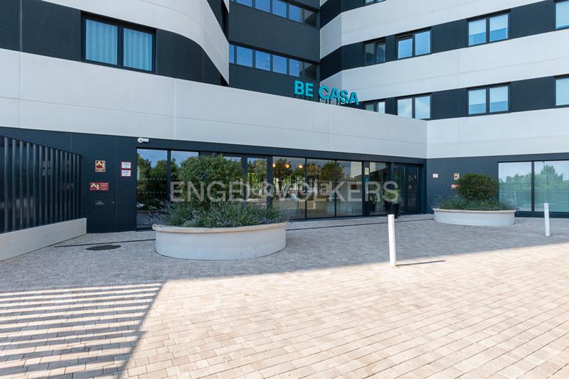 Foto 8a6976f2-1ab1-4246-9d6c-dda31ea863da. Alquiler estudio  amueblado con todos los servicios incluidos en Alcobendas
