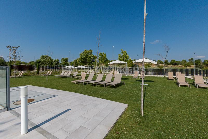 Foto f201804e-db4c-410b-bb31-c339d93426cd. Alquiler estudio  amueblado con todos los servicios incluidos en Alcobendas