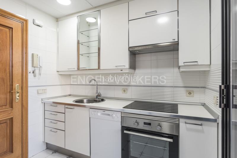 Foto 35038d25-edf9-4464-8004-324b2cf58338. Alquiler apartamento espectacular apartamento luminoso, con terrazas y garaje en Madrid