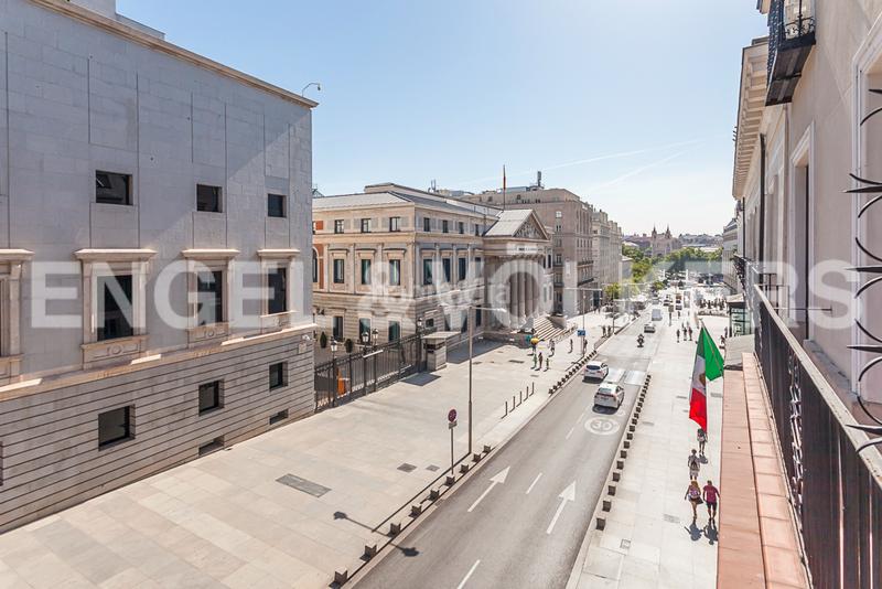 Foto 1a785686-b4a1-4d87-940c-b1e91a850386. Appartement mit heizung in Cortes-Huertas Madrid